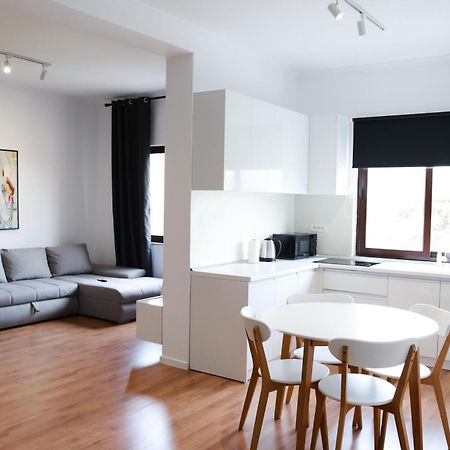 Bianca Vista Tirana Apartment Bagian luar foto